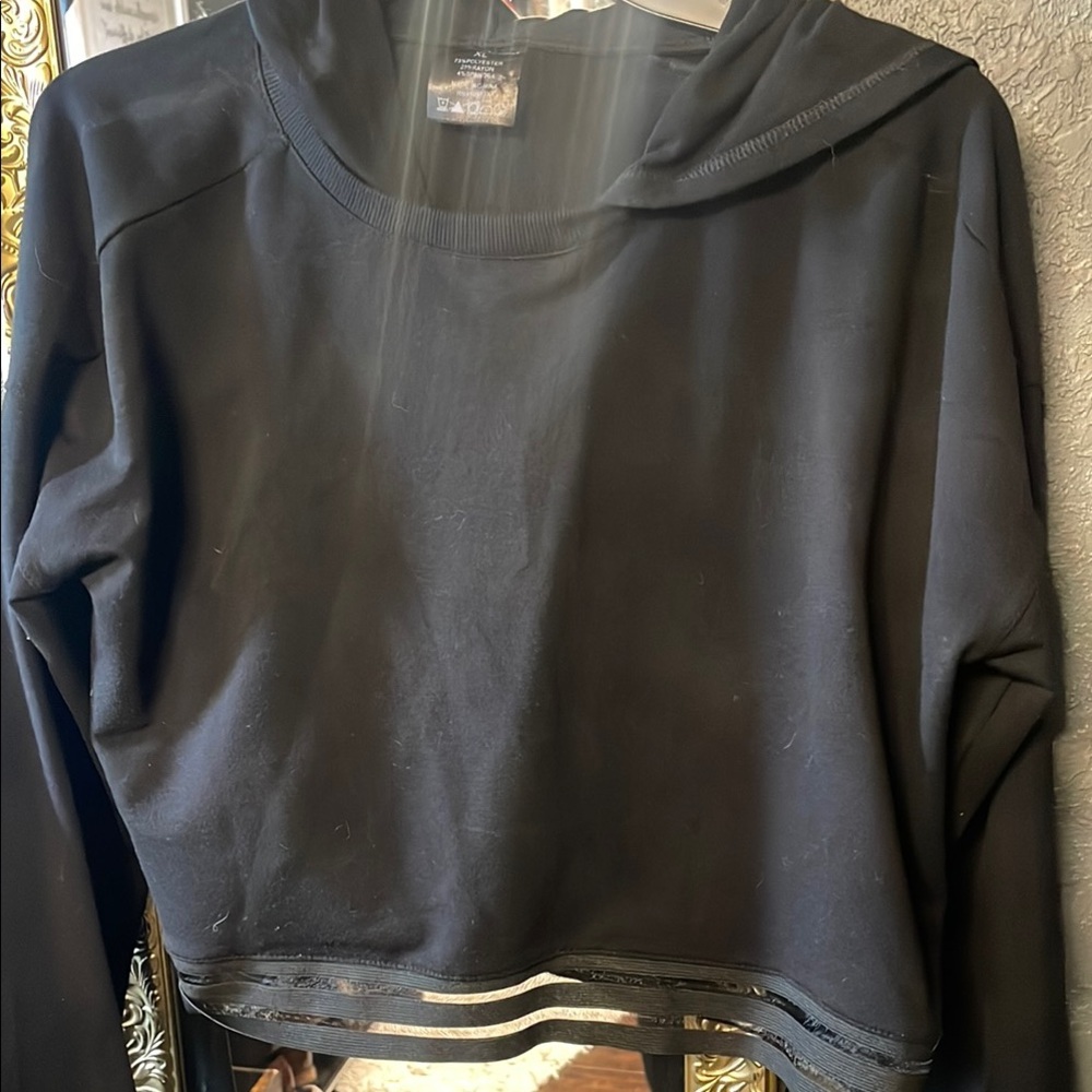 Tahari Black Cropped Hoodie